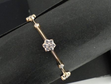 7 diamond close setting bangle