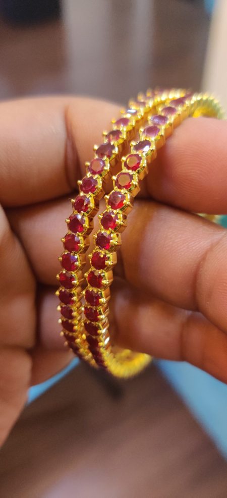 Close ruby bangle