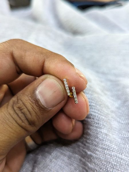 Diamond stick earring